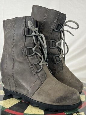 Sorel Gray Lace-Up Wedge Ankle Boots